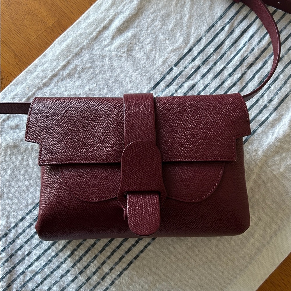 Senreve Aria belt bag Pebbled Leather in Maroon